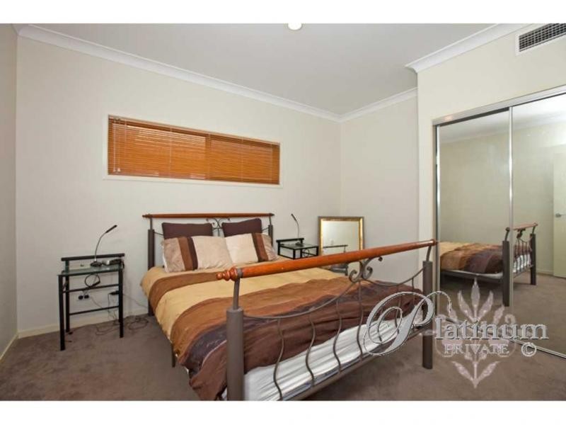 123 Macrossan Avenue, Norman Park QLD 4170