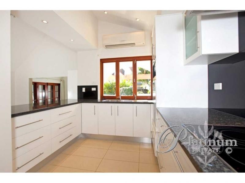 8 Moraunt Street, Carindale QLD 4152