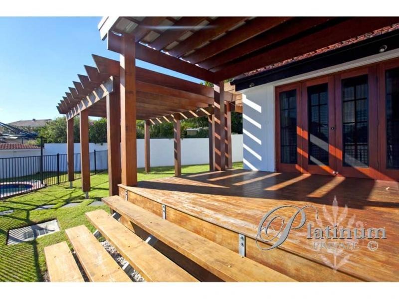 8 Moraunt Street, Carindale QLD 4152