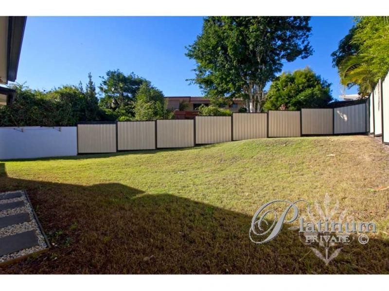 8 Moraunt Street, Carindale QLD 4152