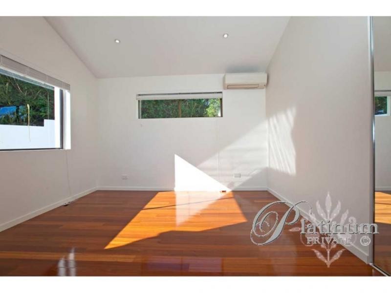 8 Moraunt Street, Carindale QLD 4152