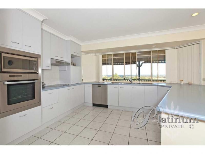 74 Pohon Drive, Tanah Merah QLD 4128