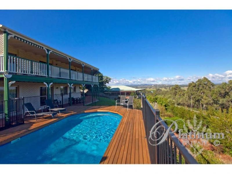 74 Pohon Drive, Tanah Merah QLD 4128