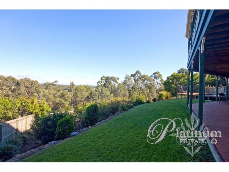 74 Pohon Drive, Tanah Merah QLD 4128