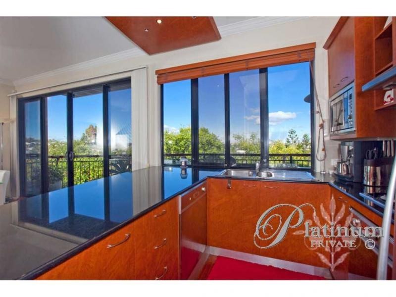 2/9 Riddell Street, Bulimba QLD 4171