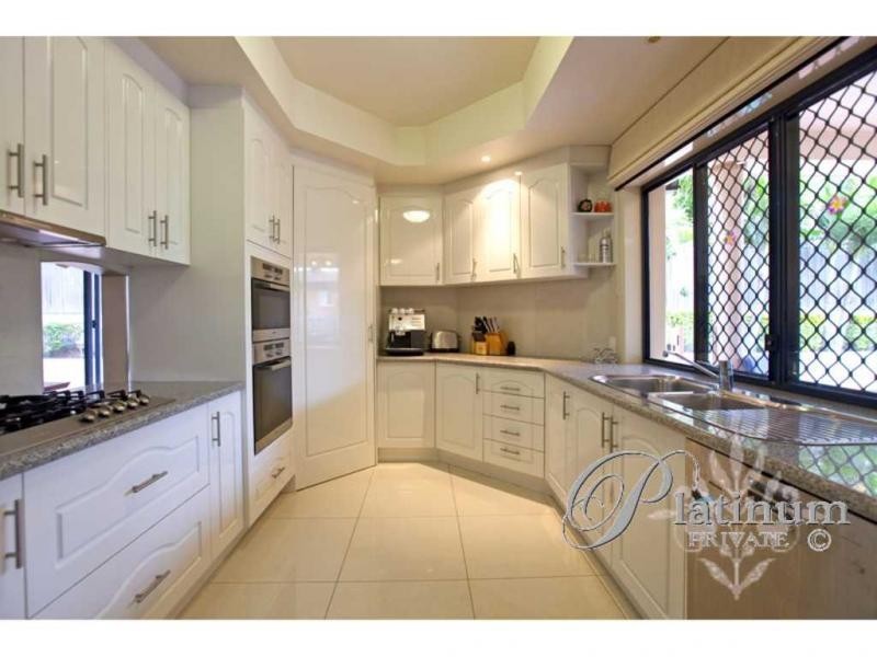 8 Turubul Crescent, Carindale QLD 4152