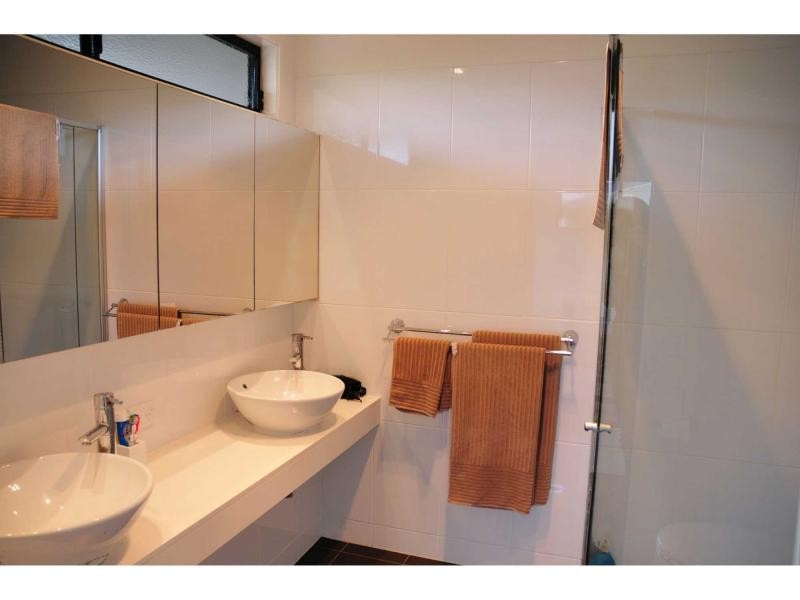 8 Reach Place, Bulimba QLD 4171