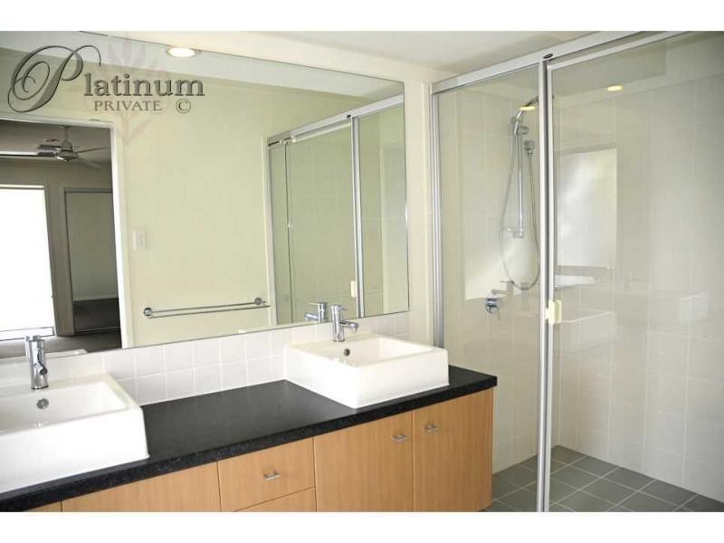 76 Moss Road, Wakerley QLD 4154