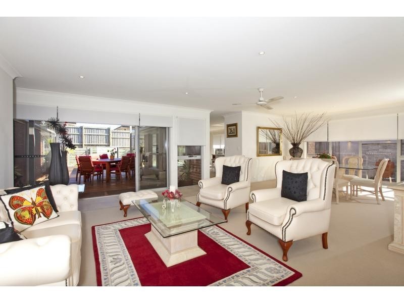 28 Torrens Crescent, Wakerley QLD 4154