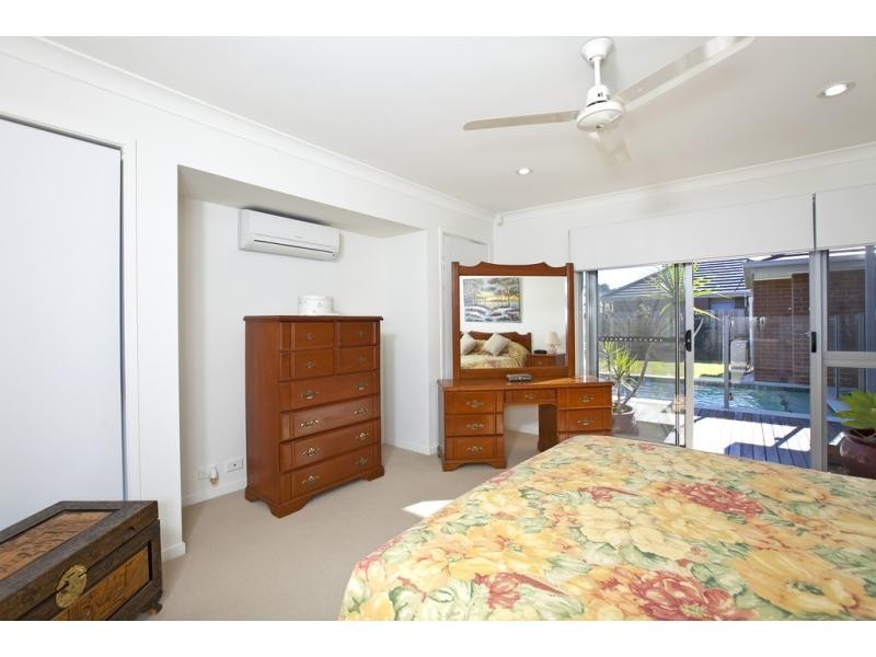 28 Torrens Crescent, Wakerley QLD 4154