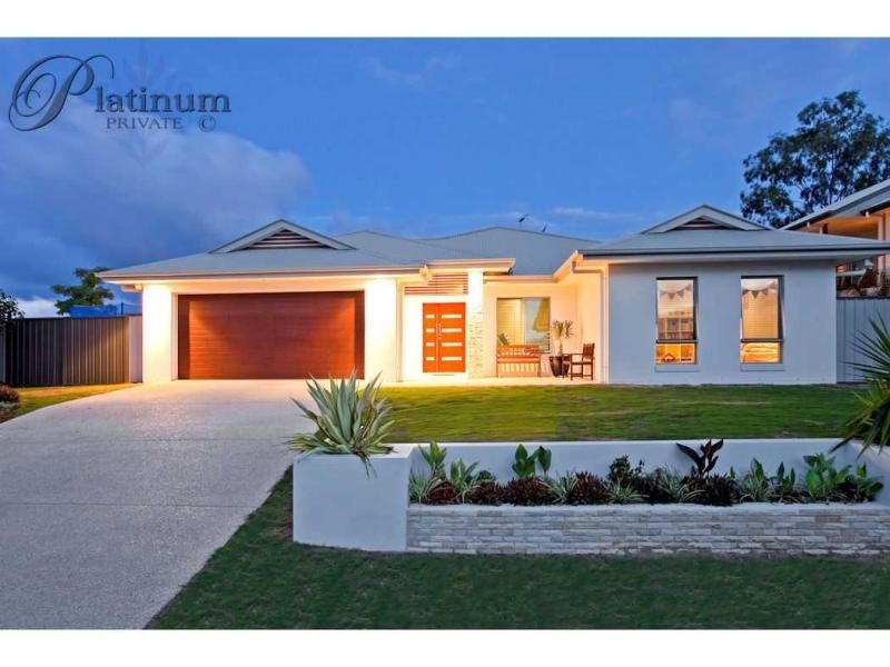4 Nursery Place, Wakerley QLD 4154