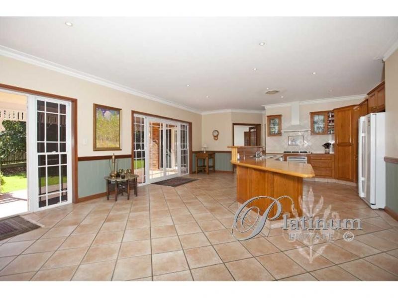 289 Cribb Road, Carindale QLD 4152