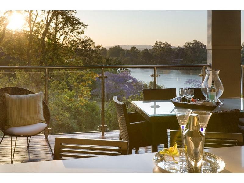 15 Teesdale Street, Corinda QLD 4075