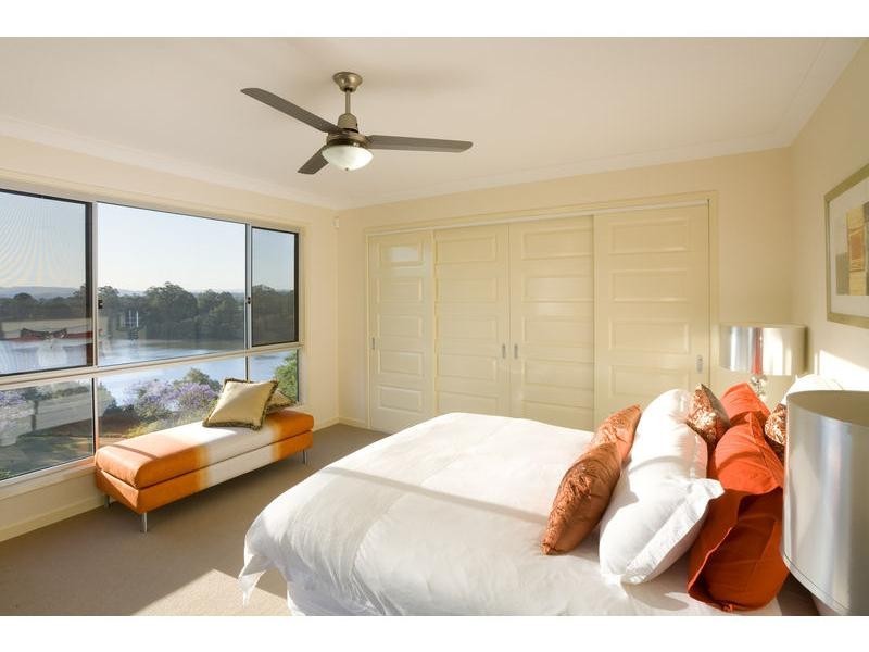 15 Teesdale Street, Corinda QLD 4075