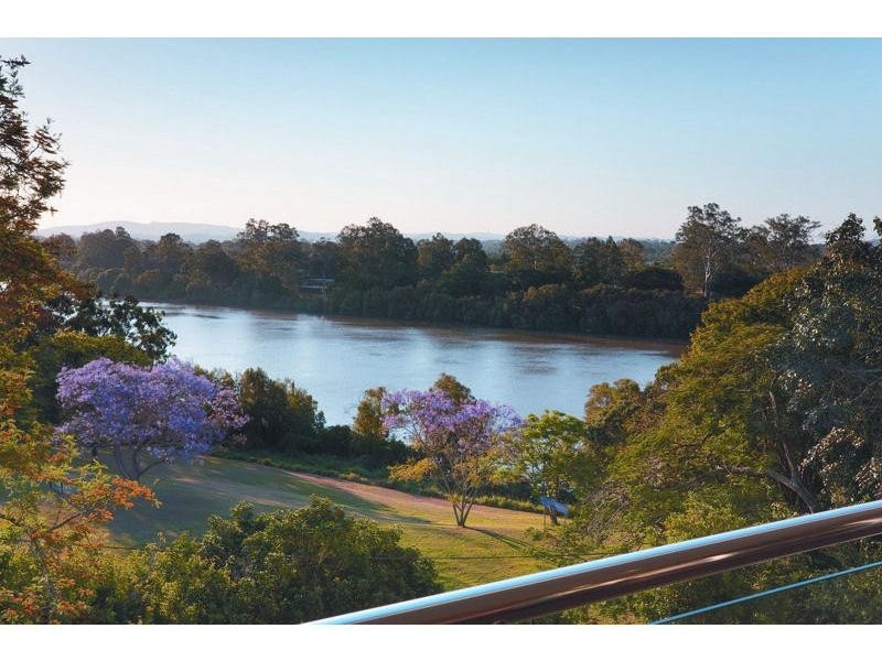 15 Teesdale Street, Corinda QLD 4075