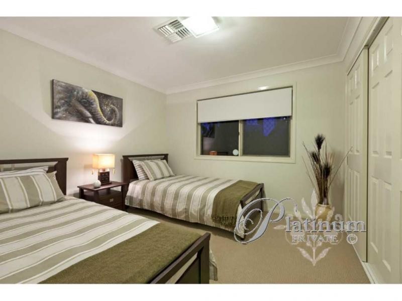 15 Stanley Road, Camp Hill QLD 4152