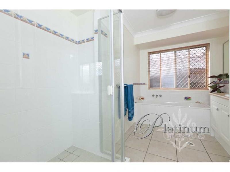 95 Gordon Crescent, Wakerley QLD 4154