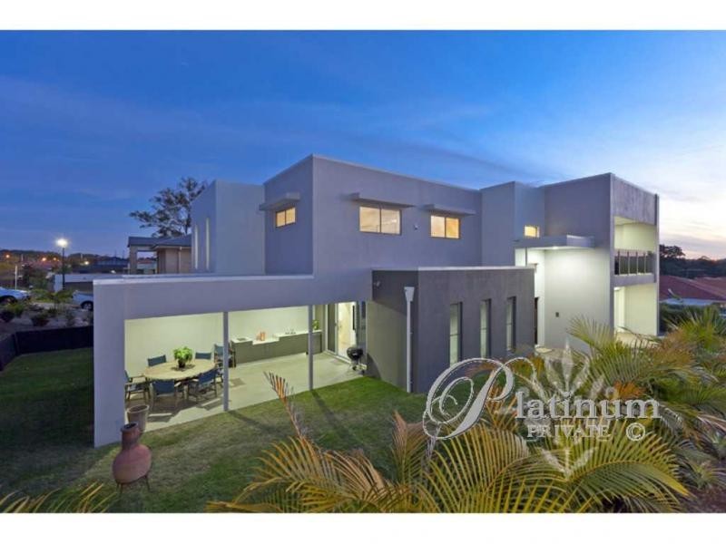 1 Yeates Close, Carindale QLD 4152