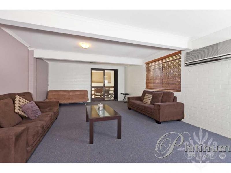 302 Gallipoli Road, Carina Heights QLD 4152