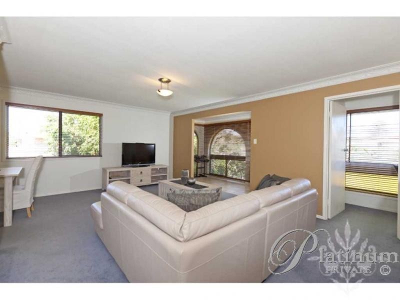 302 Gallipoli Road, Carina Heights QLD 4152
