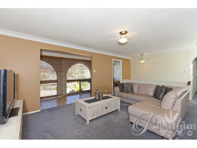 302 Gallipoli Road, Carina Heights QLD 4152