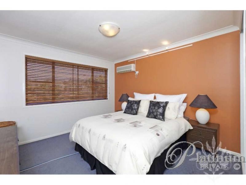 302 Gallipoli Road, Carina Heights QLD 4152