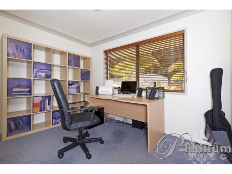 302 Gallipoli Road, Carina Heights QLD 4152