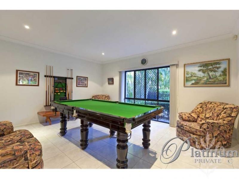 8 Rundle Place, Carindale QLD 4152