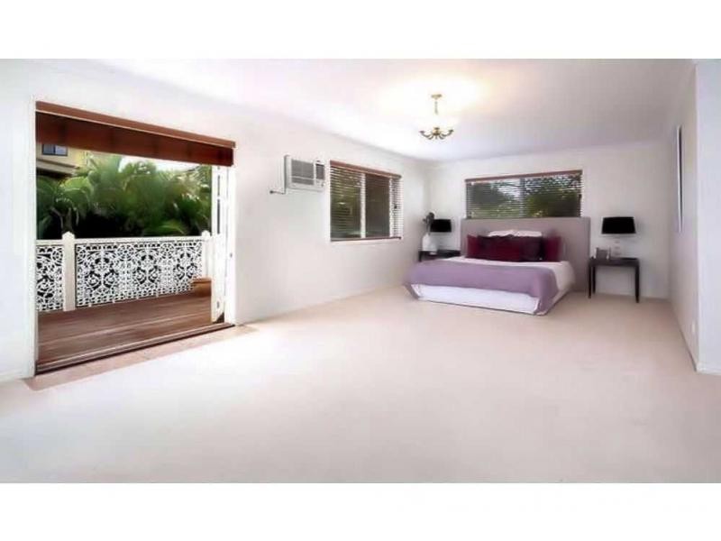 9 Turnberry Place, Carindale QLD 4152