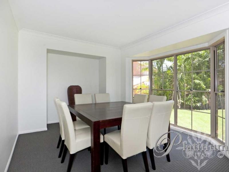 33 Eromanga Street, Carindale QLD 4152