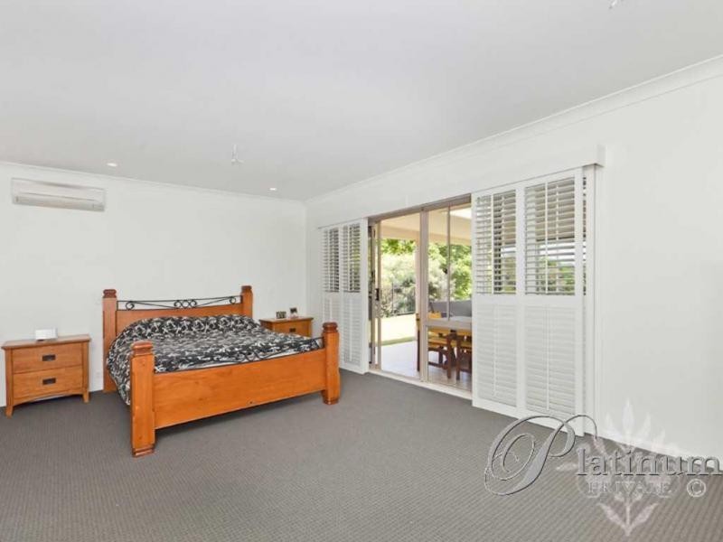 33 Eromanga Street, Carindale QLD 4152