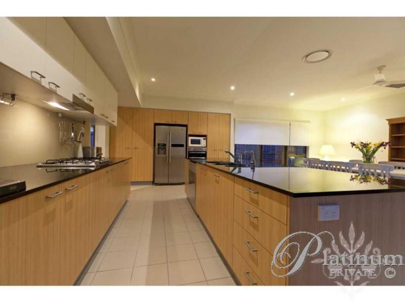 51 Mossvale Drive, Wakerley QLD 4154