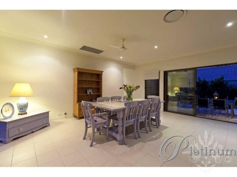 51 Mossvale Drive, Wakerley QLD 4154