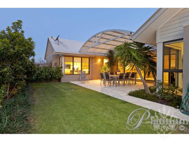 51 Mossvale Drive, Wakerley QLD 4154