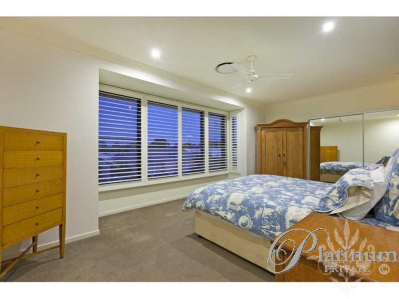 51 Mossvale Drive, Wakerley QLD 4154