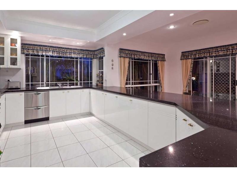 109 Delaney Circuit, Carindale QLD 4152