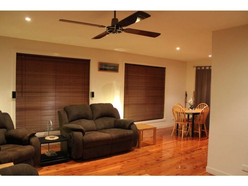 2 Satellite Court, Tanah Merah QLD 4128