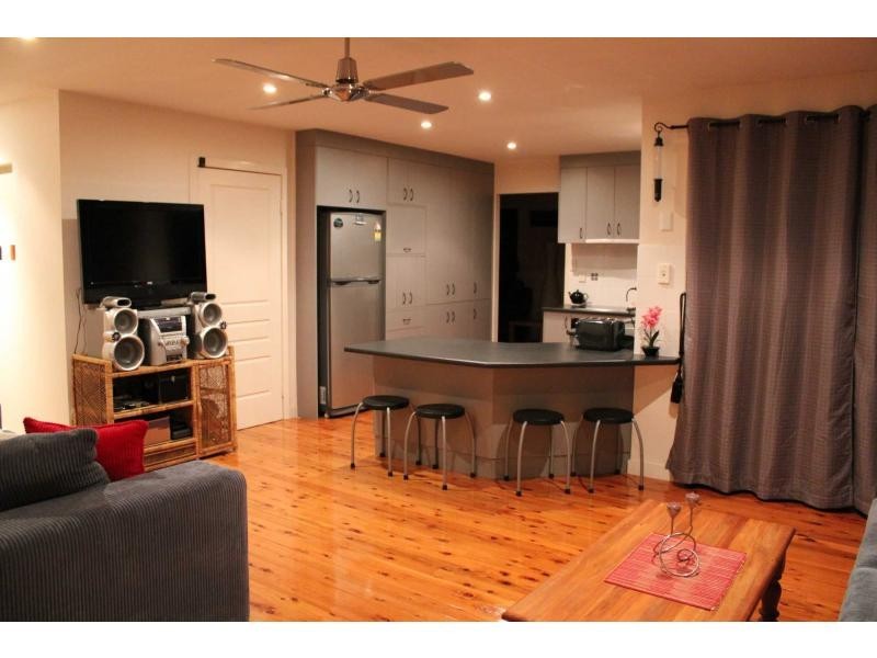 2 Satellite Court, Tanah Merah QLD 4128