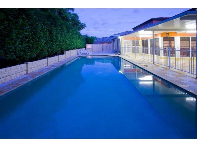 13 Turnberry Place, Carindale QLD 4152