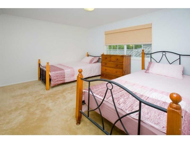 13 Turnberry Place, Carindale QLD 4152