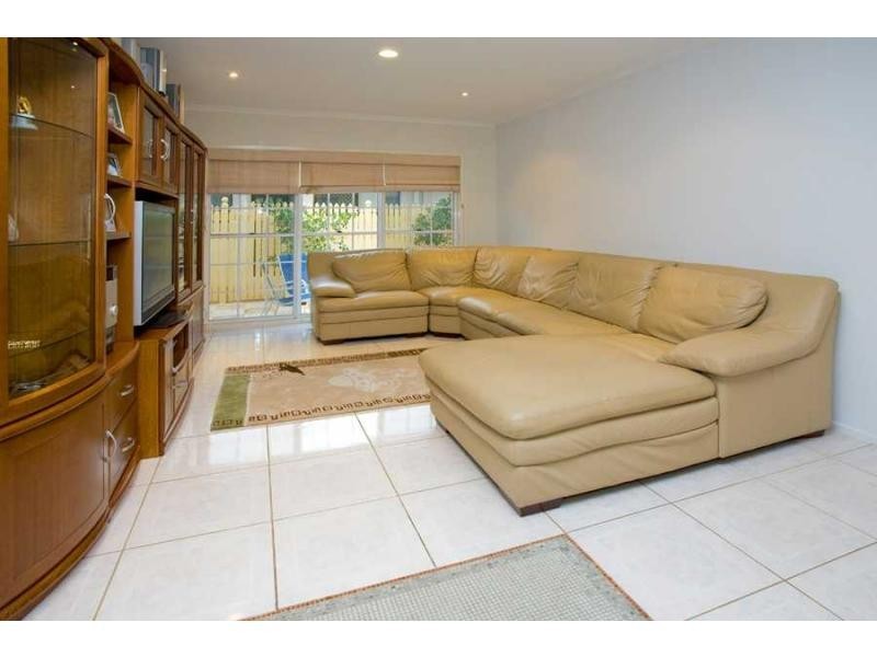 13 Turnberry Place, Carindale QLD 4152