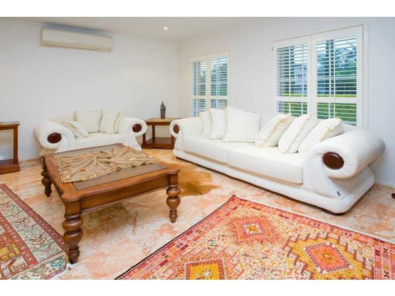 13 Turnberry Place, Carindale QLD 4152