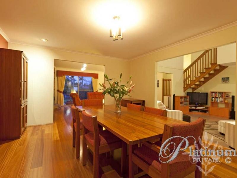 2 Carnegie Court, Carindale QLD 4152