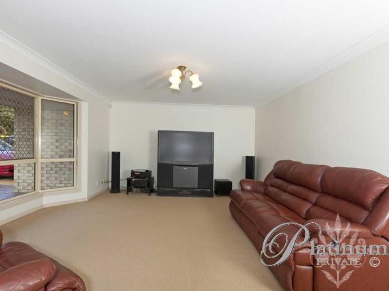 3 Jennings Court, Carindale QLD 4152