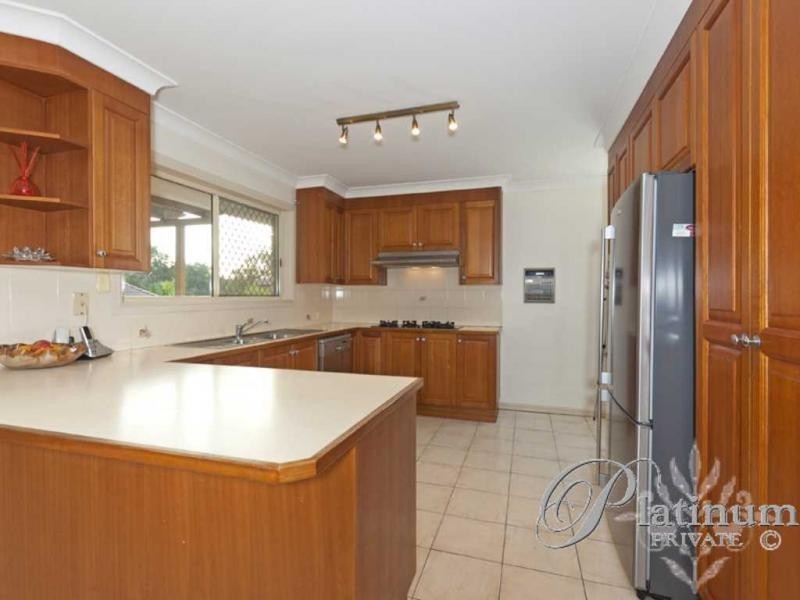 3 Jennings Court, Carindale QLD 4152