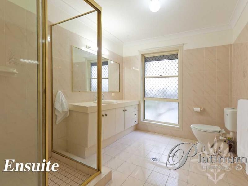 3 Jennings Court, Carindale QLD 4152