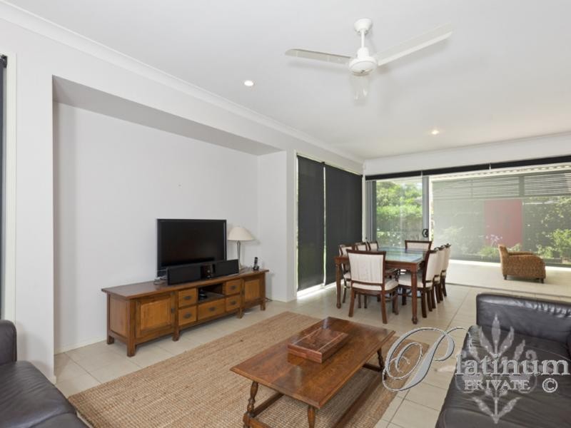 18 Yarra Road, Wakerley QLD 4154