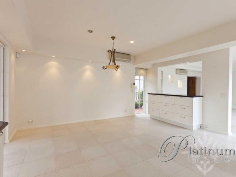 3 Troon Place, Carindale QLD 4152