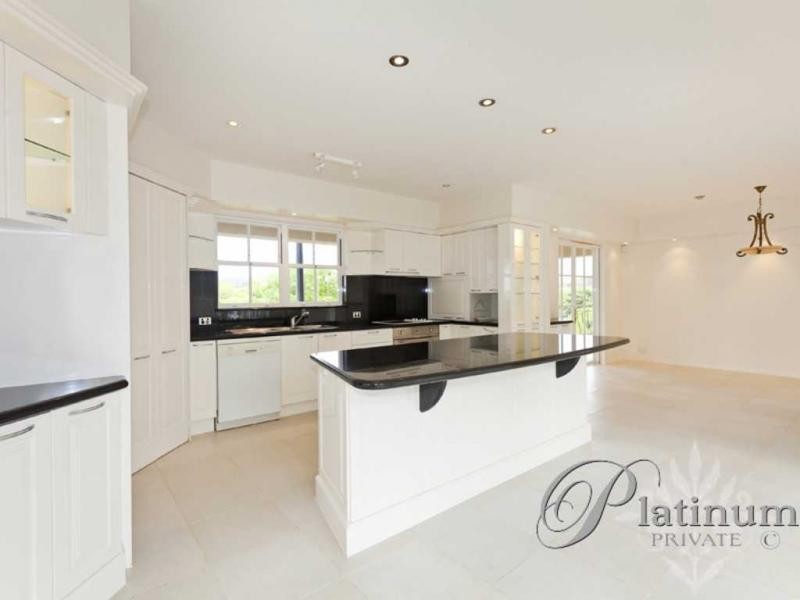 3 Troon Place, Carindale QLD 4152