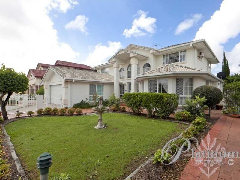 137 Cribb Road, Carindale QLD 4152